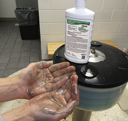 Action Industries Industrial Hand Soap for Water and Waterless Removing of  Tough Stains